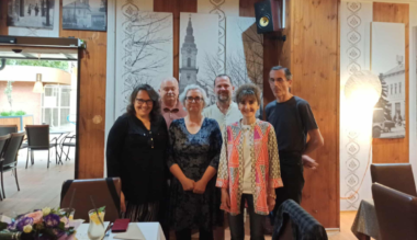 ember-a-polcon-konyv-a-szeken