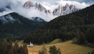 istenes-versek-a-kolteszet-napjara